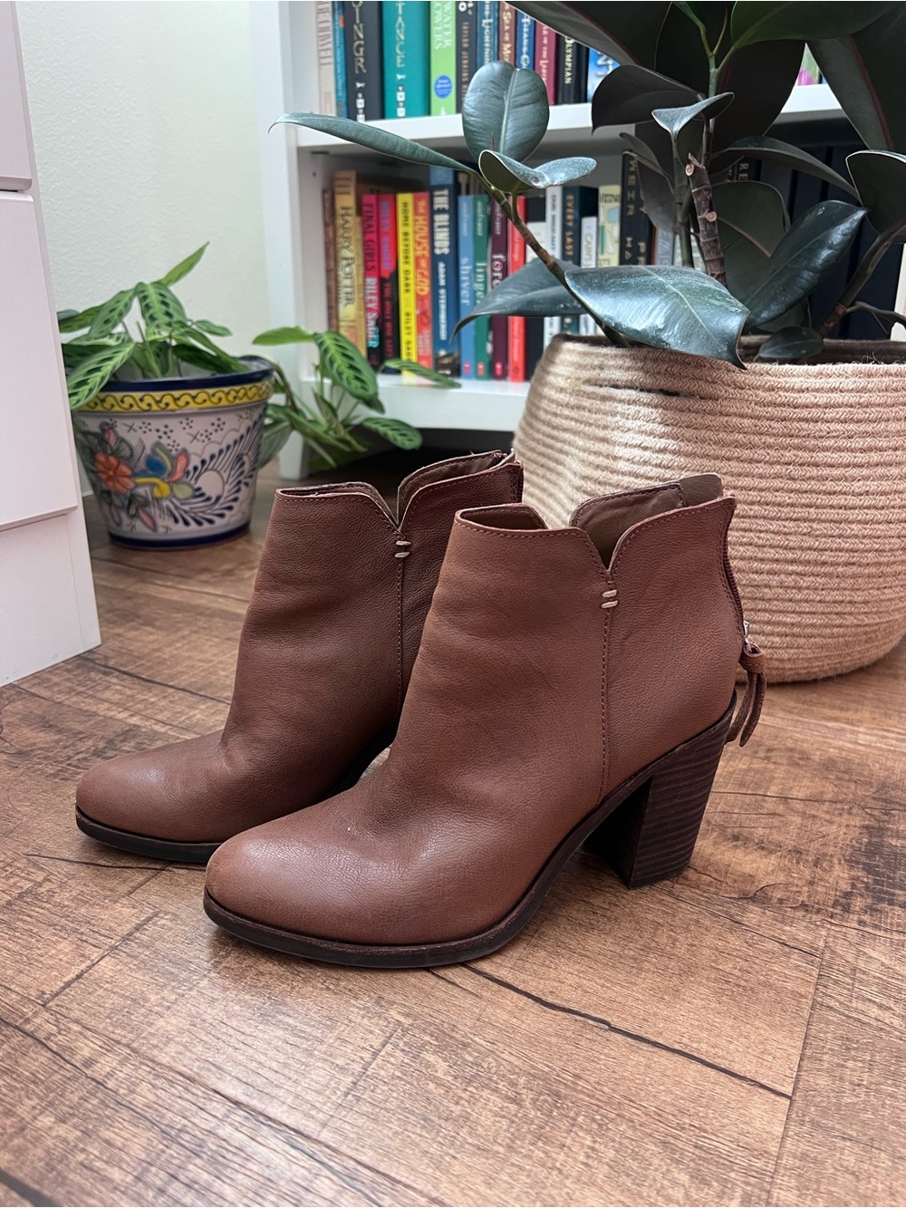 Brown Leather Ankle Booties – Stacked Block Heel Zip Boots – Size 6